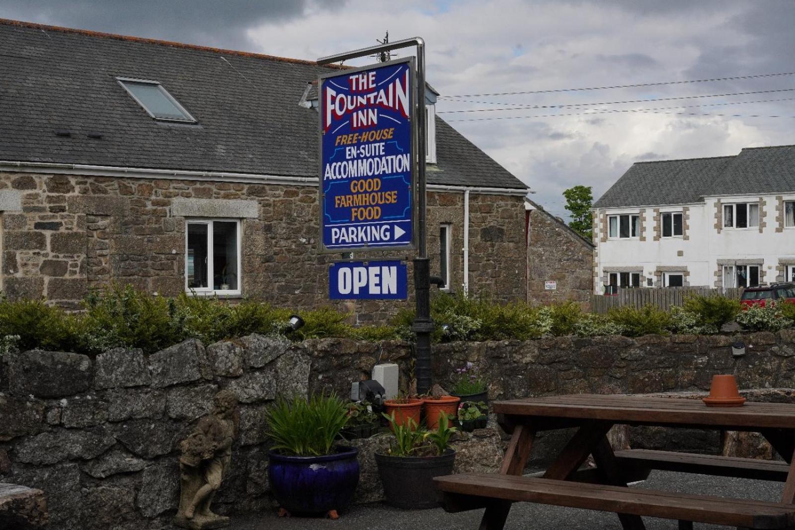 The Fountain Inn Madron Esterno foto
