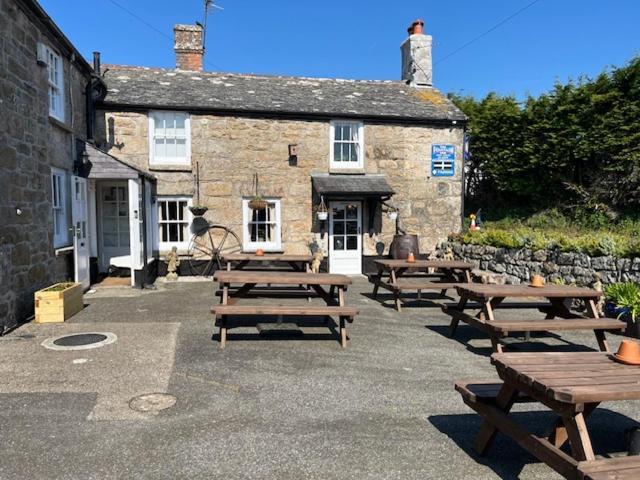 The Fountain Inn Madron Esterno foto